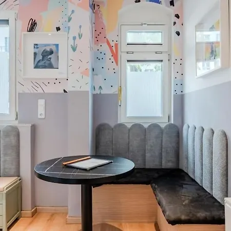 Funky Street Art Studio In Central * Berlin