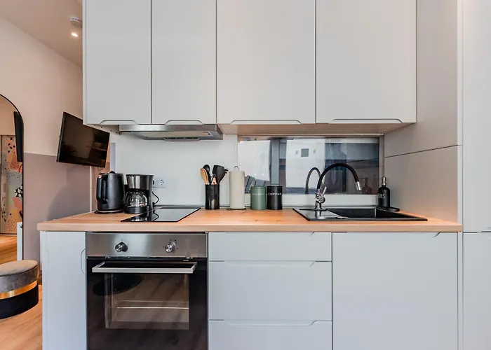 Artful Microapartment - Self Check In דירה